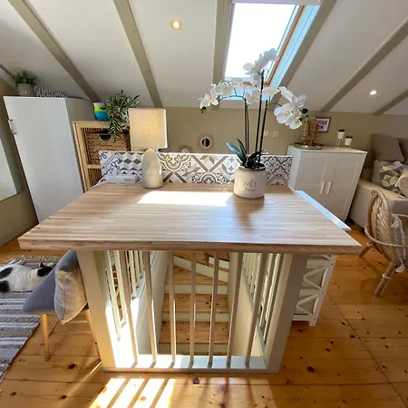 Skylight Et Separe Avec Terrasse Panoramique Avec Vue Et Piscine Privee Vila