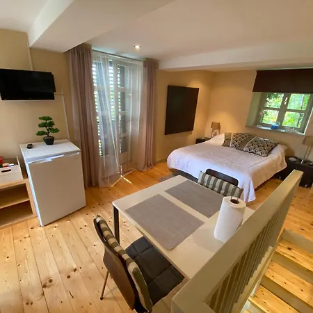 Skylight Et Separe Avec Terrasse Panoramique Avec Vue Et Piscine Privee Vila