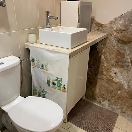 Skylight Et Separe Avec Terrasse Panoramique Avec Vue Et Piscine Privee *