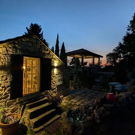Skylight Et Separe Avec Terrasse Panoramique Avec Vue Et Piscine Privee Villa Čilipi