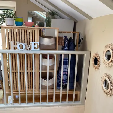 Skylight Et Separe Avec Terrasse Panoramique Avec Vue Et Piscine Privee * Čilipi