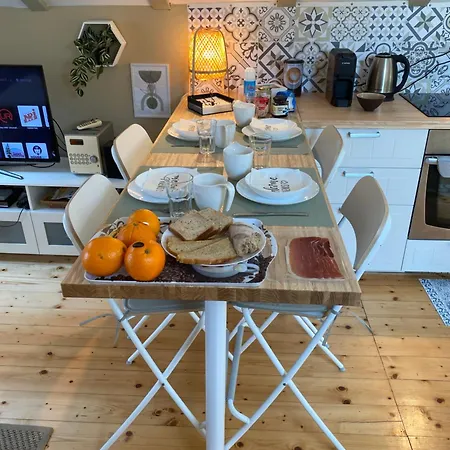 Villa Skylight Et Separe Avec Terrasse Panoramique Avec Vue Et Piscine Privee Čilipi