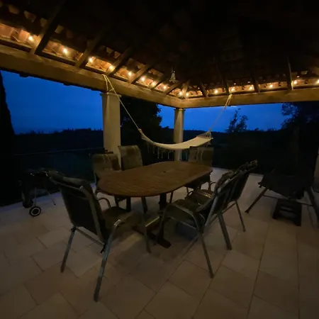 Villa Skylight Et Separe Avec Terrasse Panoramique Avec Vue Et Piscine Privee Čilipi