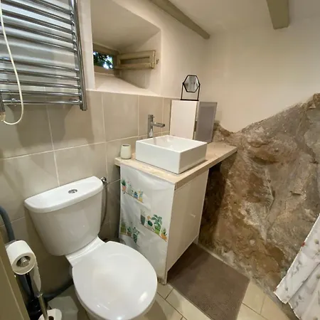 Skylight Et Separe Avec Terrasse Panoramique Avec Vue Et Piscine Privee Villa Čilipi