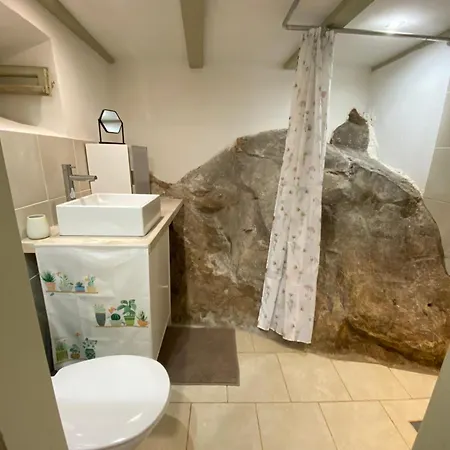 Skylight Et Separe Avec Terrasse Panoramique Avec Vue Et Piscine Privee * Čilipi